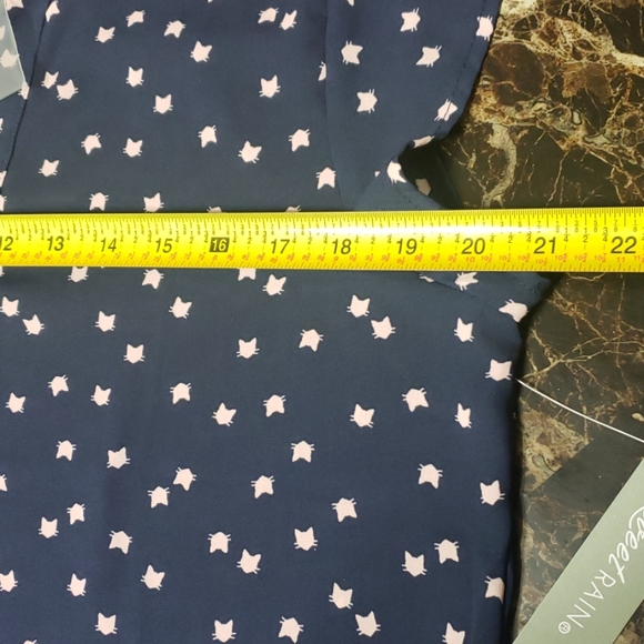 Blouse - Picture 8 of 8